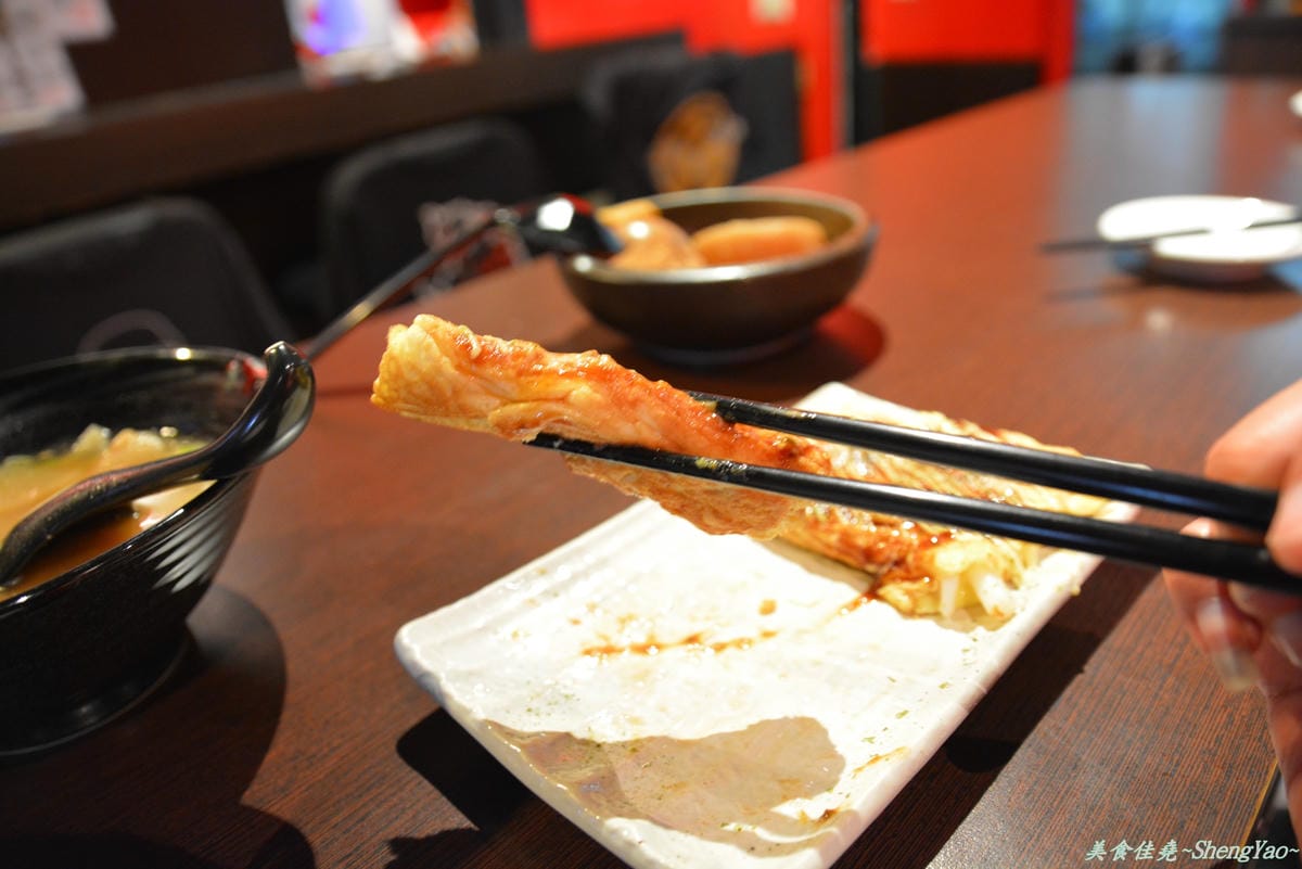 [台中西區]章魚空食堂 – 主打章魚燒,隱身巷內的義式日式居酒屋。