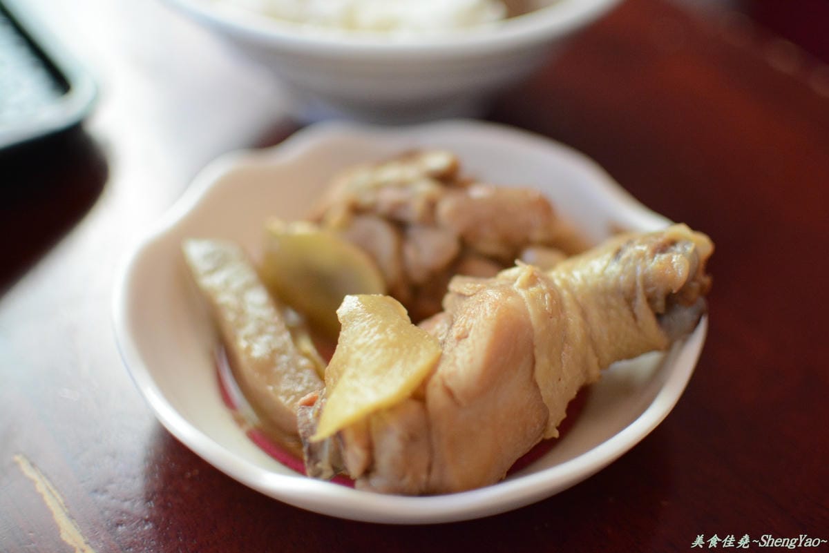 [台中清水]轉角肉燥飯 – 新開幕的好吃又超便宜肉燥飯。(已歇業)