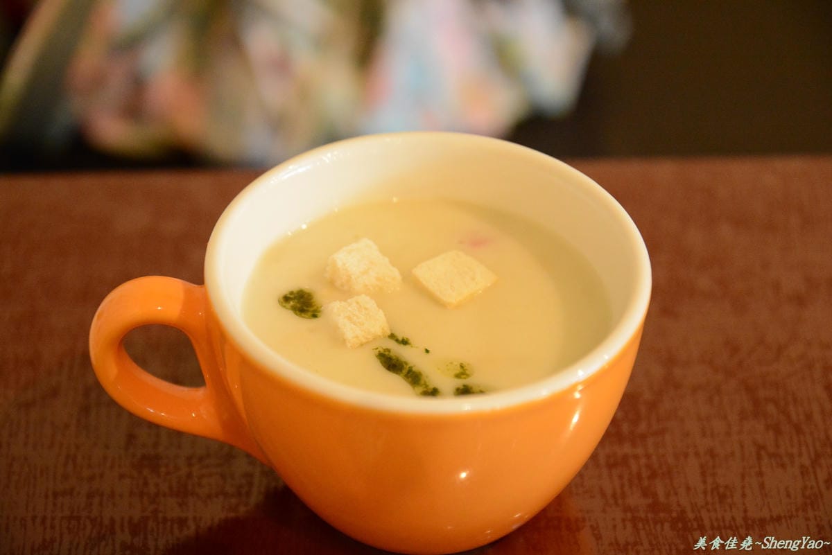 [台中南屯]杯子田 – 餐點不俗,風格特別又獨具意義的愛心餐廳。