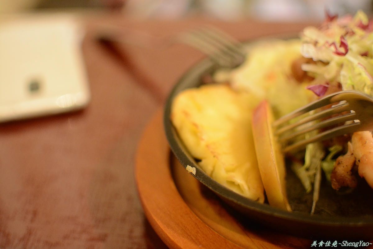[台中南屯]杯子田 – 餐點不俗,風格特別又獨具意義的愛心餐廳。