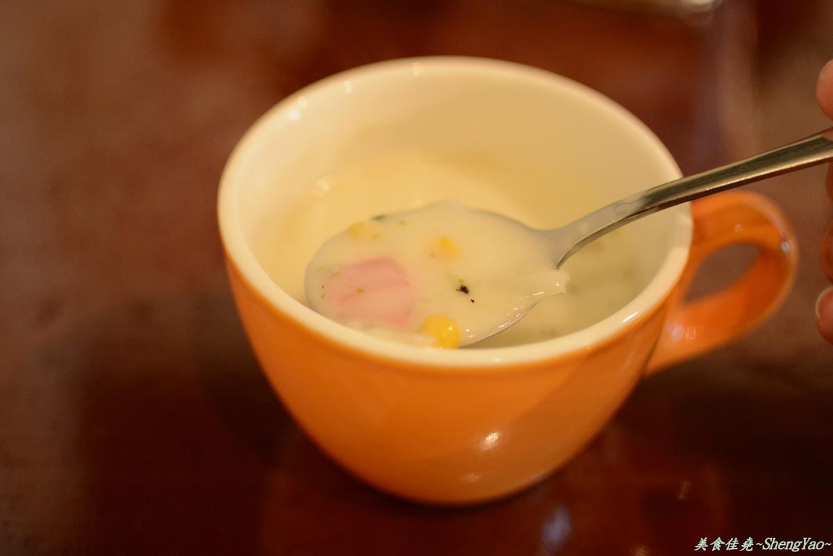[台中南屯]杯子田 – 餐點不俗,風格特別又獨具意義的愛心餐廳。