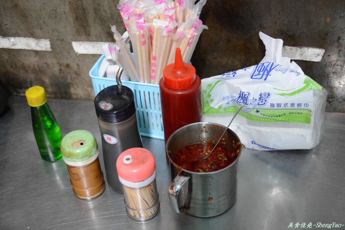 [台中龍井]金石鎖印炒麵 – 凌晨4點開賣、晚一點來就賣光吃不到的傳說級炒麵