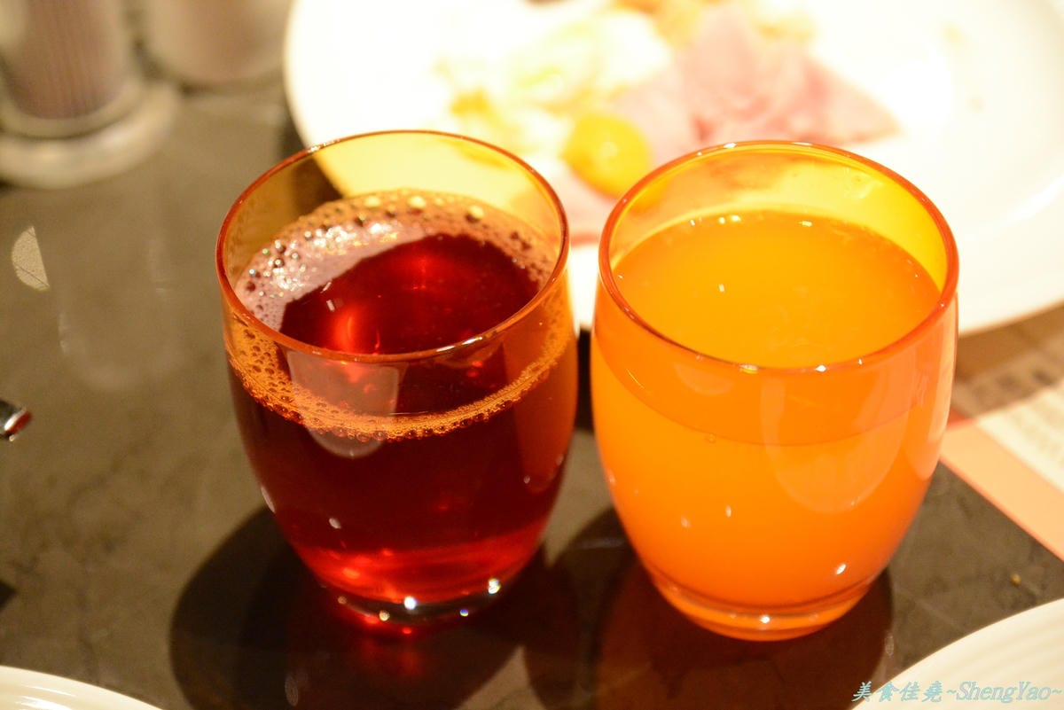 [台中西區]金典酒店”栢麗廳”活龍蝦吃到飽(限時特價到3/31) – 大部分都吃過,完整分析。(已歇業)