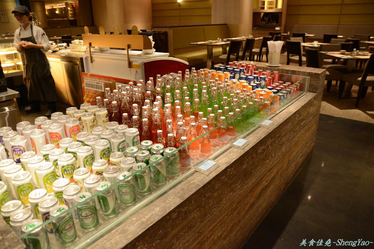 [台中西區]金典酒店”栢麗廳”活龍蝦吃到飽(限時特價到3/31) – 大部分都吃過,完整分析。(已歇業)