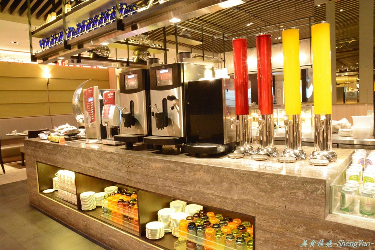 [台中西區]金典酒店”栢麗廳”活龍蝦吃到飽(限時特價到3/31) – 大部分都吃過,完整分析。(已歇業)