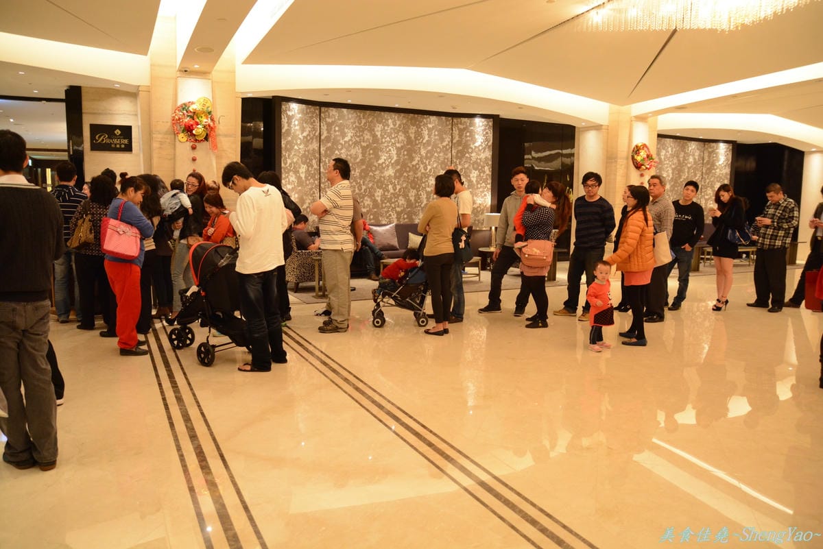 [台中西區]金典酒店”栢麗廳”活龍蝦吃到飽(限時特價到3/31) – 大部分都吃過,完整分析。(已歇業)