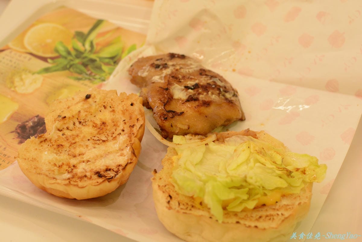 [台中西區]D&A burger store – 結合速食店手搖茶飲店,高級版的麥當勞。(已歇業)