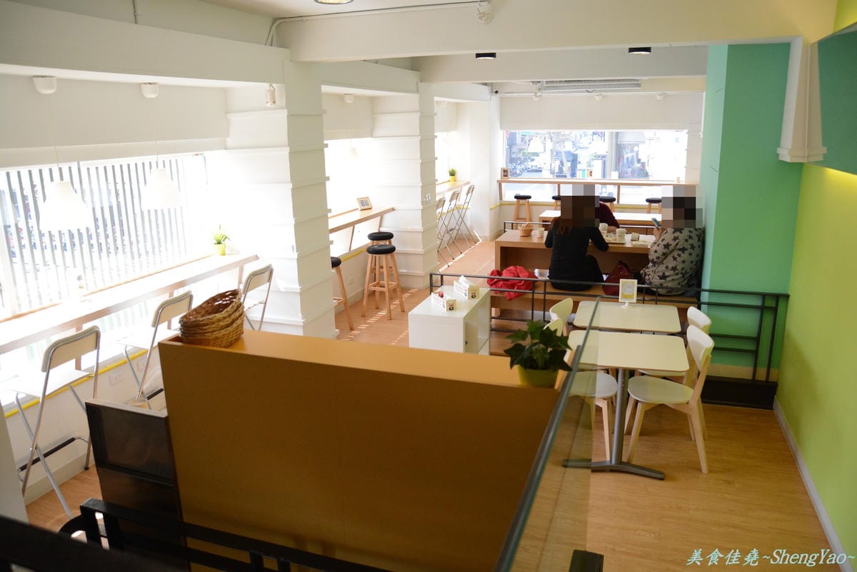 [台中西區]D&A burger store – 結合速食店手搖茶飲店,高級版的麥當勞。(已歇業)