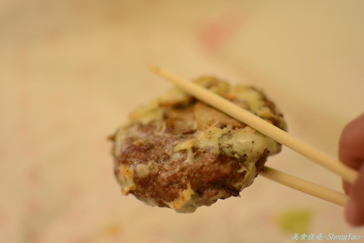 [台中西區]D&A burger store – 結合速食店手搖茶飲店,高級版的麥當勞。(已歇業)