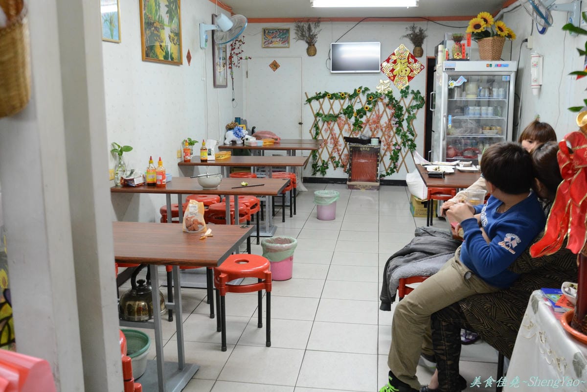 [台中沙鹿]珍緣小吃店 – 便宜好吃的道地越南小吃,大推越式法國麵包。(已歇業)