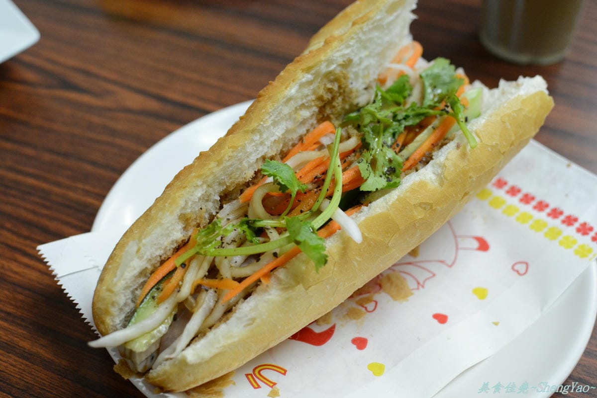 [台中沙鹿]珍緣小吃店 – 便宜好吃的道地越南小吃,大推越式法國麵包。(已歇業)