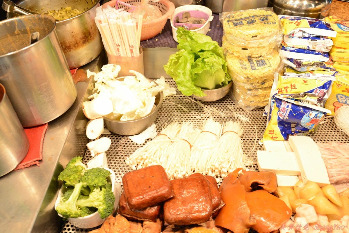 [台中沙鹿]阿呆滷味 – 沙鹿菜市場好吃滷味,重口味的甜甜辣辣醬汁十分特別。