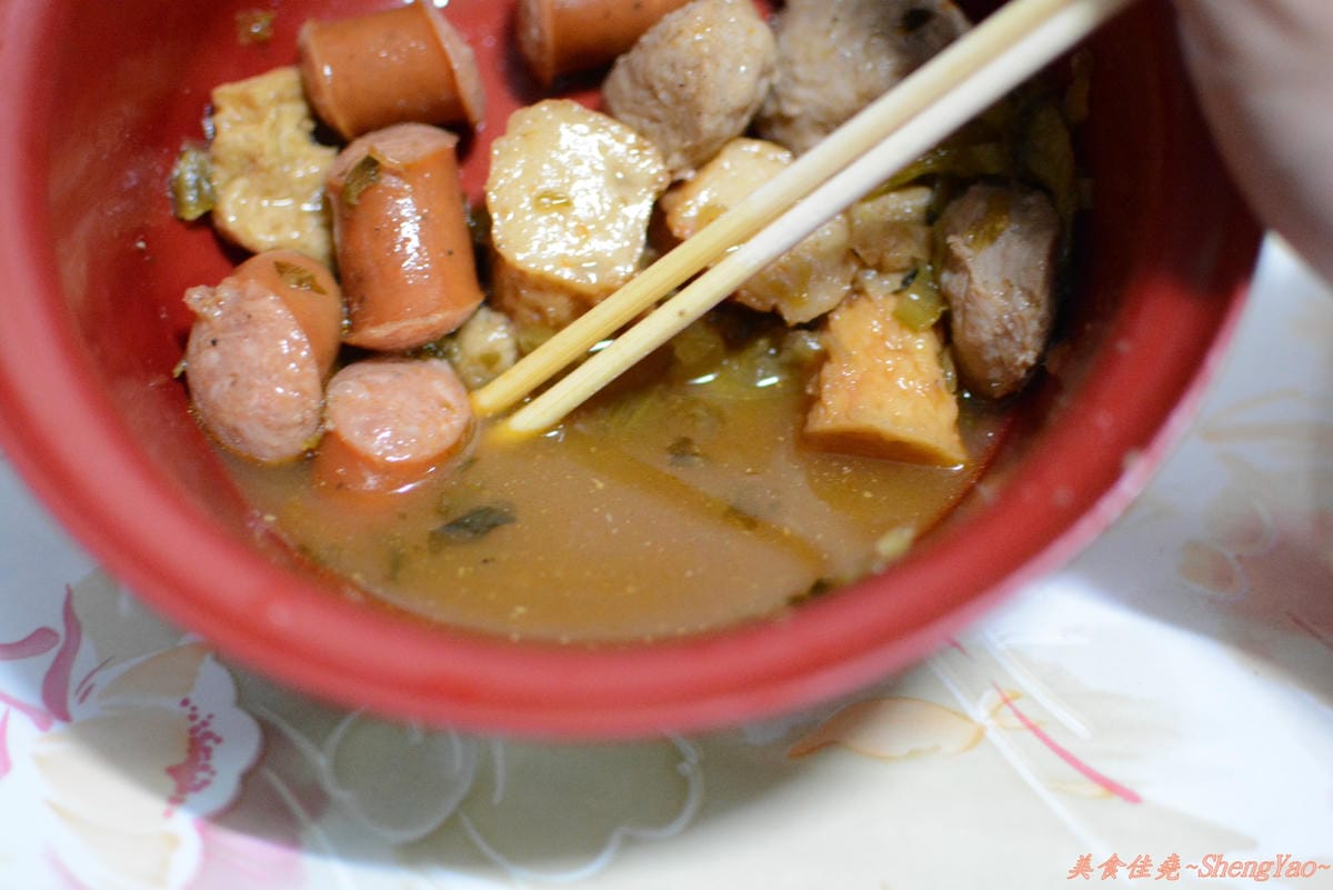 [台中沙鹿]阿呆滷味 – 沙鹿菜市場好吃滷味,重口味的甜甜辣辣醬汁十分特別。