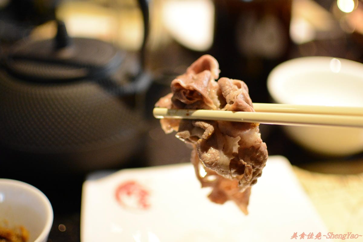 [台中西區]嗆頂級麻辣鴛鴦鍋吃到飽 中港店 – 759元帝王蟹、頂級鮑魚和天使紅蝦任你吃到飽。