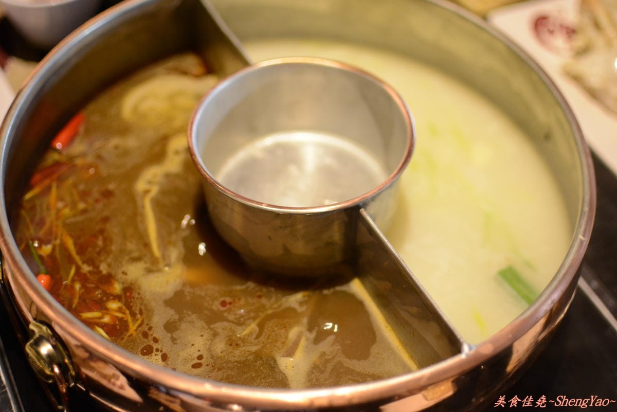 [台中西區]嗆頂級麻辣鴛鴦鍋吃到飽 中港店 – 759元帝王蟹、頂級鮑魚和天使紅蝦任你吃到飽。