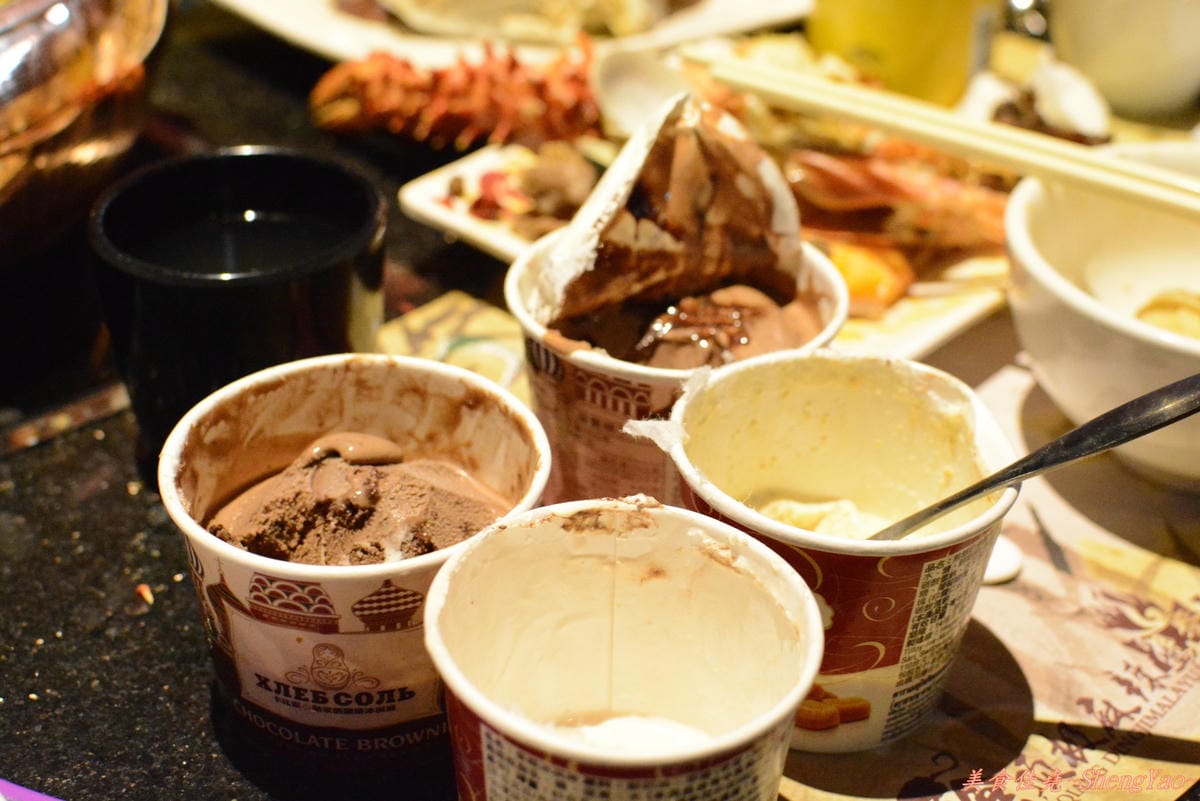 [台中西區]嗆頂級麻辣鴛鴦鍋吃到飽 中港店 – 759元帝王蟹、頂級鮑魚和天使紅蝦任你吃到飽。