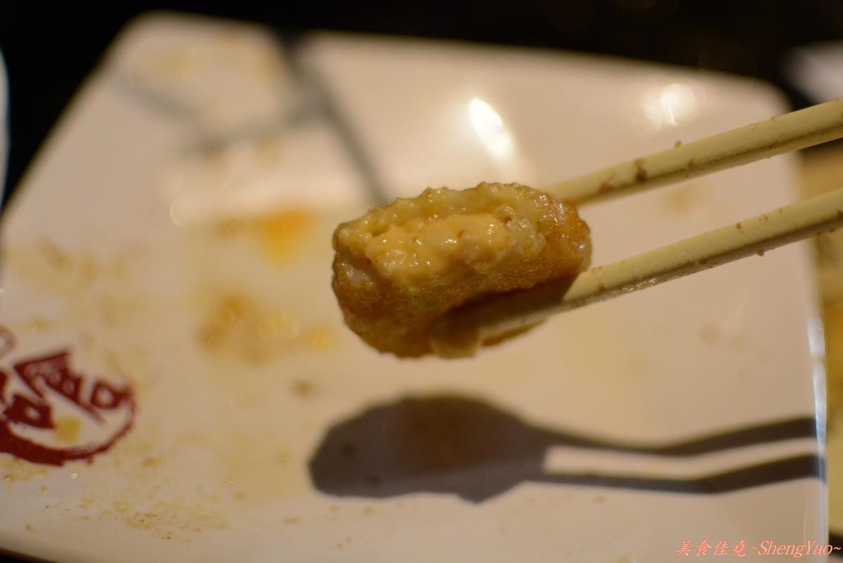 [台中西區]嗆頂級麻辣鴛鴦鍋吃到飽 中港店 – 759元帝王蟹、頂級鮑魚和天使紅蝦任你吃到飽。
