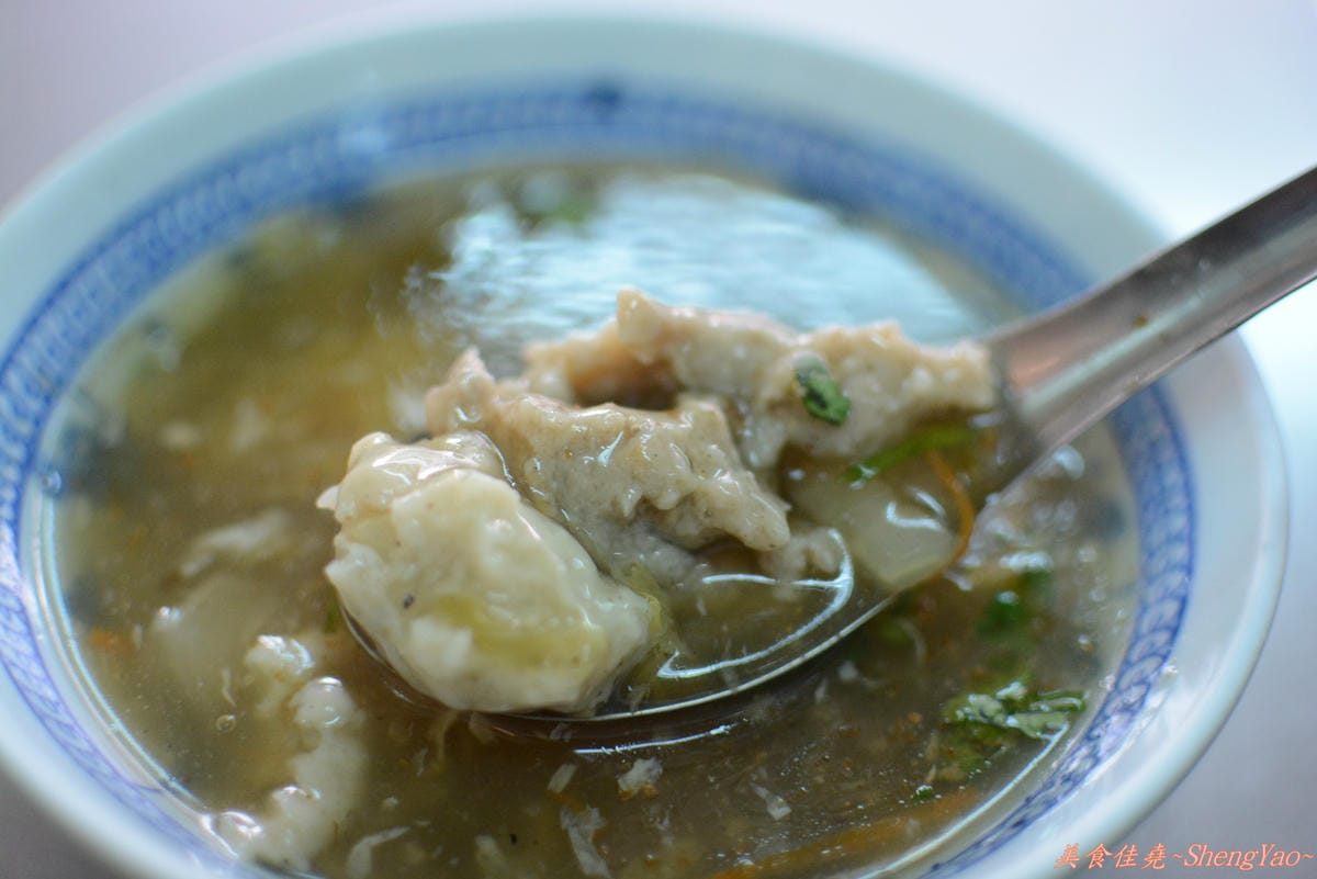 [台中太平](隆)手工肉圓 – 肉圓外皮Q彈,羹類真材實料,價格便宜。