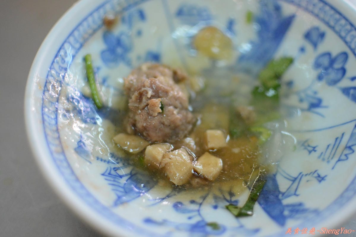 [台中太平](隆)手工肉圓 – 肉圓外皮Q彈,羹類真材實料,價格便宜。
