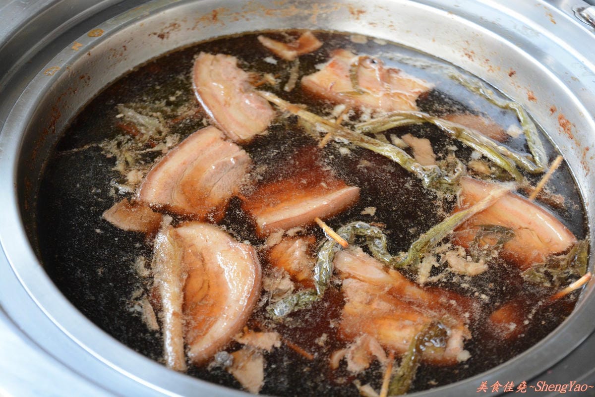[台中沙鹿]拉仔麵 – 開幕沒多久的便宜傳統美食,有沒加辣差很多。