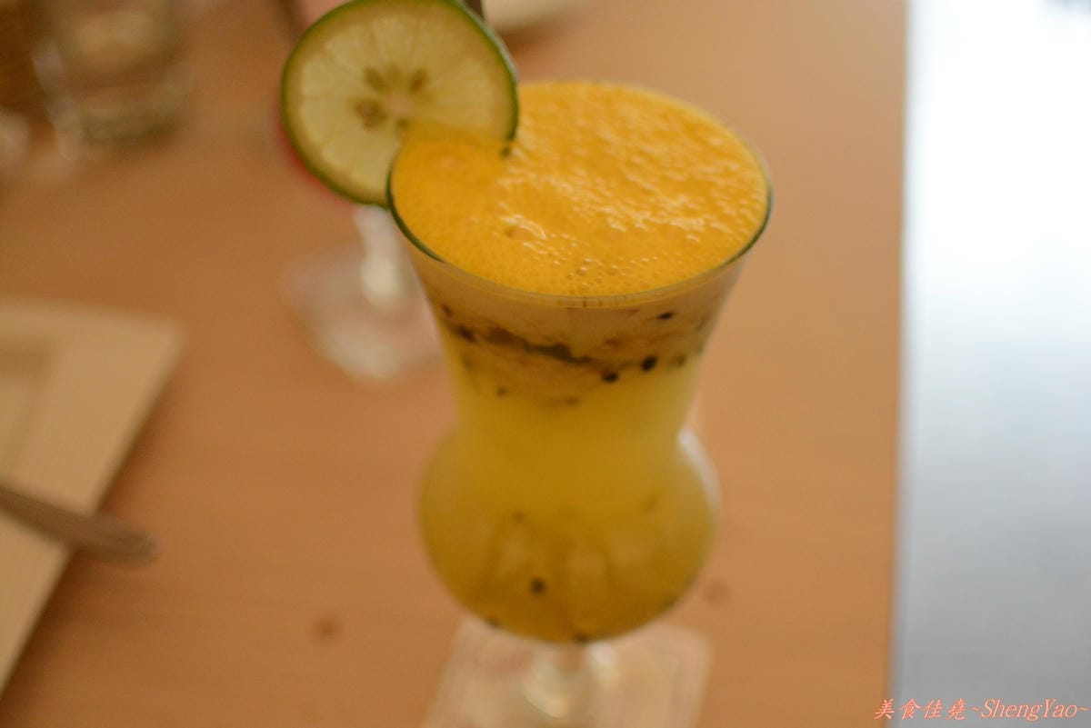 [台中西屯]EASY CAFE 簡單日子 – 第一次吃到這麼特別的鹹口味鬆餅(邀約試吃)