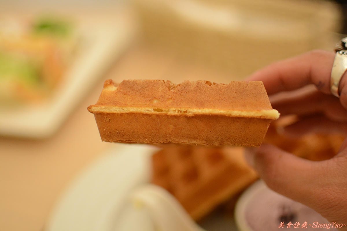 [台中西屯]EASY CAFE 簡單日子 – 第一次吃到這麼特別的鹹口味鬆餅(邀約試吃)