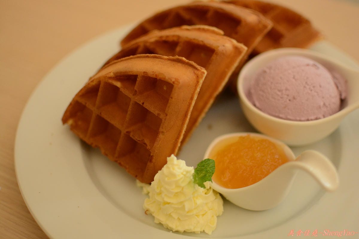 [台中西屯]EASY CAFE 簡單日子 – 第一次吃到這麼特別的鹹口味鬆餅(邀約試吃)