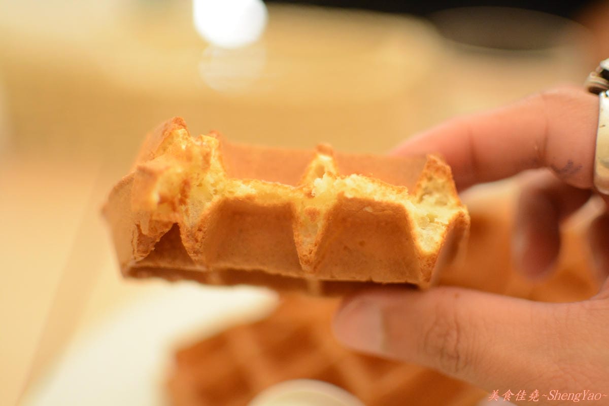 [台中西屯]EASY CAFE 簡單日子 – 第一次吃到這麼特別的鹹口味鬆餅(邀約試吃)