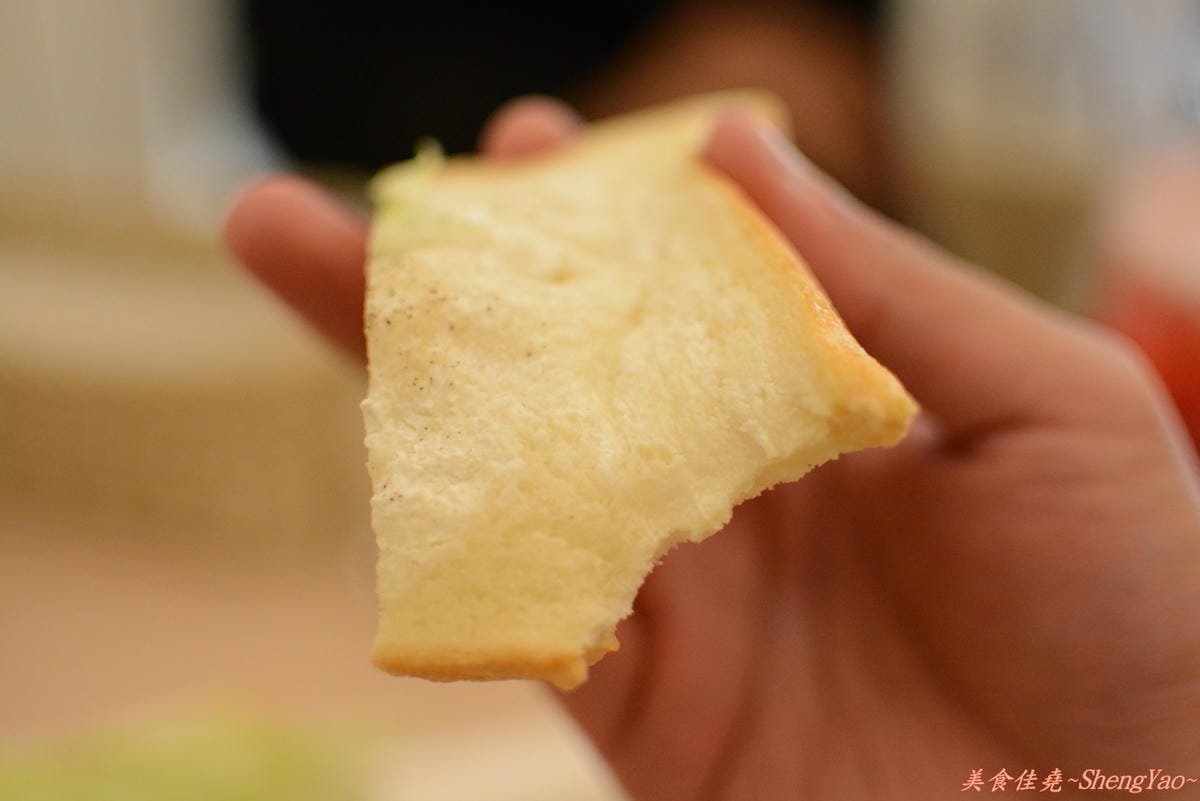 [台中西屯]EASY CAFE 簡單日子 – 第一次吃到這麼特別的鹹口味鬆餅(邀約試吃)