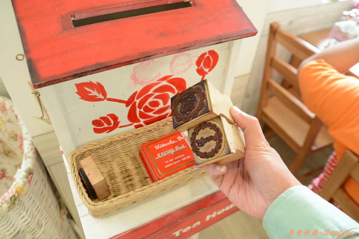 [台中西區]Rose Tea House – 不給預訂,每日限量販售的草莓磅蛋糕,沒吃到就要等冬天草莓季了。