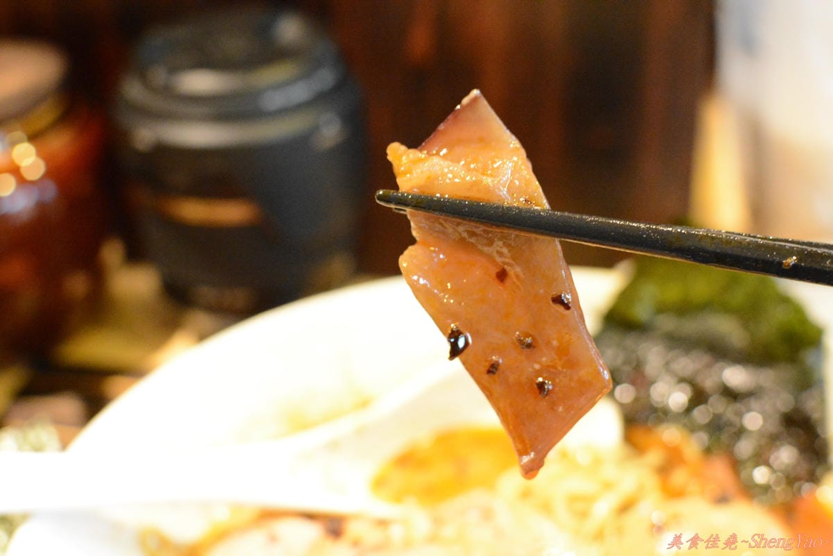[台中西屯]麵屋-虎徹 – 販賣機點拉麵超特別、擁有日本調理師證照的台灣師傅開的拉麵店。
