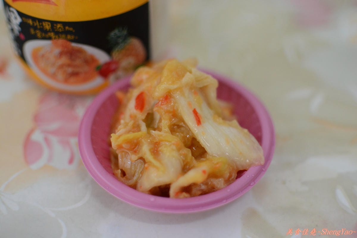 [嚐鮮]維力大乾麵”辣子雞”新口味 & 愛之味水果泡菜