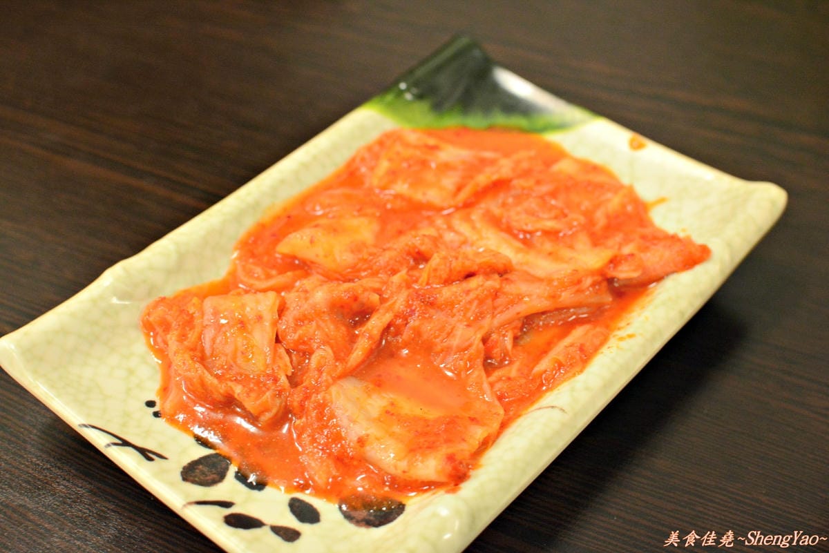 [台中清水]鮮味饌 – 加了碎皮蛋的麻辣乾麵很特別,還不錯吃。