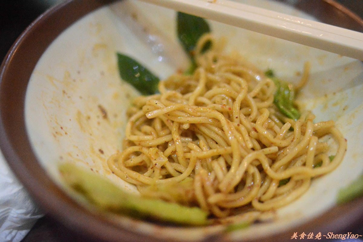 [台中西屯]涼師父大腸蚵仔麵線 – 幾乎樣樣都好吃,蘋果日報採訪過的逢甲美食。