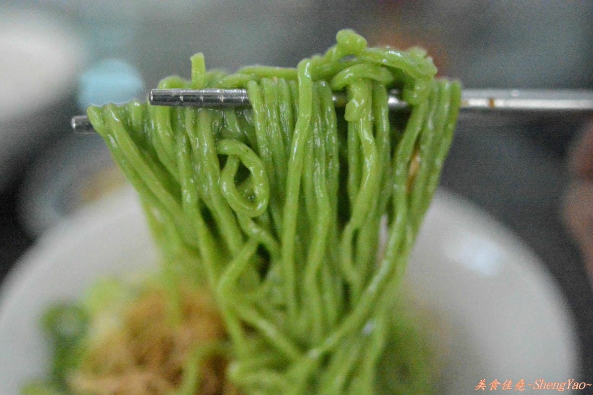 [台中清水]潮州手工餛飩麵 – 手工麵條好吃有特色,口味略為清淡。