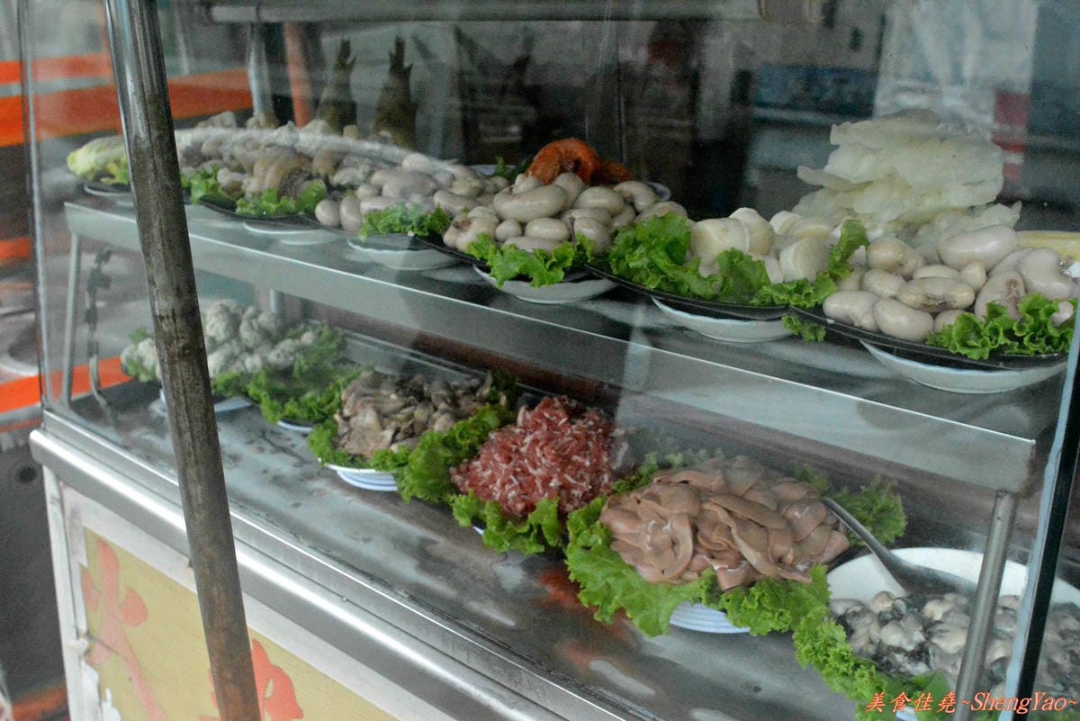 [台中清水]大嘉義火鷄肉飯 – 一不小心就會吃到破千元的老饕級雞肉飯。