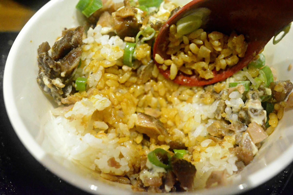 [台中西屯]ラーメン凪(NAGI)豚骨拉麵 台中老虎城店 – 不敢說宇宙最強,但應該是台中目前最強拉麵了(邀約試吃生田智志師傅採訪畫面)。