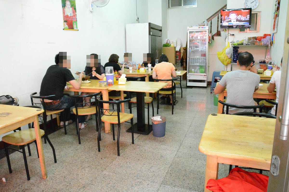 [台中西屯]西屯區上石路越南美食 – 便宜衛生又好吃的偏台式口味越南美食。
