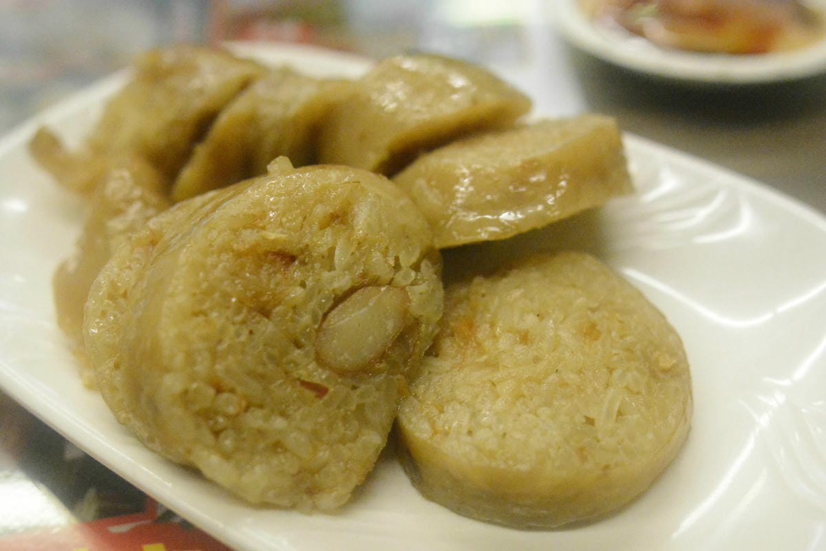 [台中西屯]虎尾阿嬤肉圓 – 媒體採訪報導過的百年歷史肉圓老店(原”吳興街虎尾阿嬤肉圓”)。