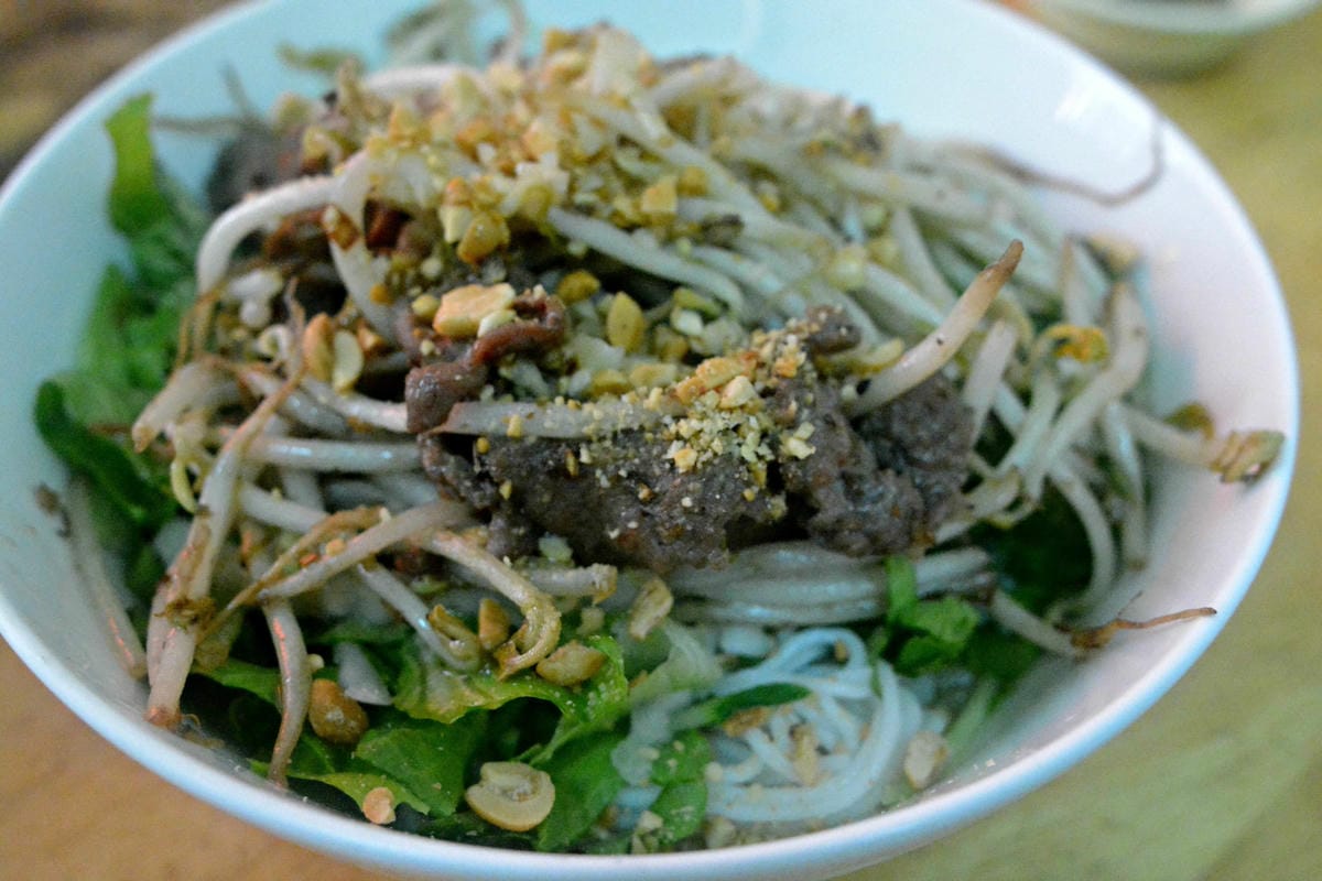 [台中西屯]西屯區上石路越南美食 – 便宜衛生又好吃的偏台式口味越南美食。
