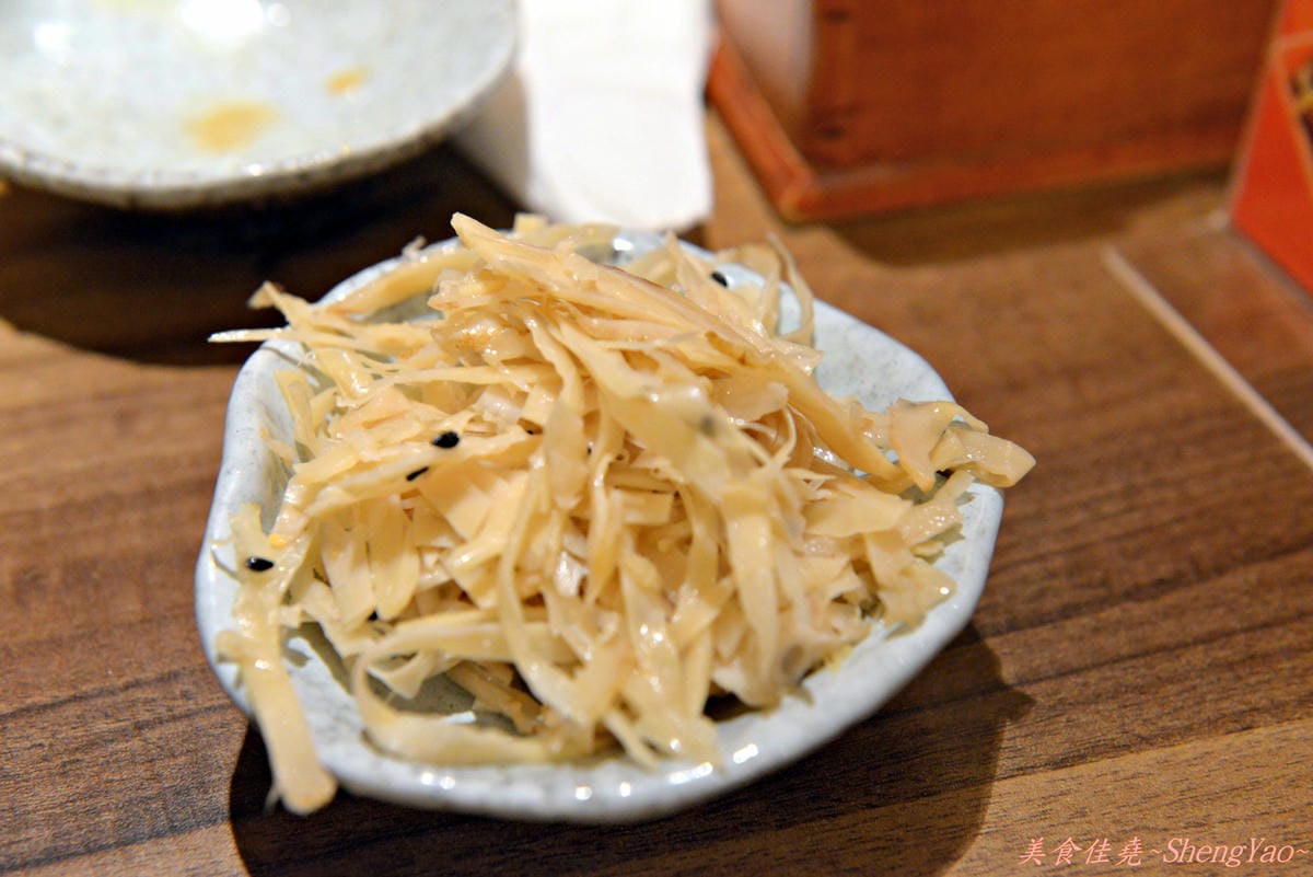 [台中北區]赤坂拉麵 崇德店 – 麵條不優,但是湯頭好,口味多變,份量大。(已歇業)