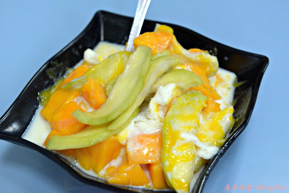 [台中沙鹿]蜜瑪冰果坊 – 不加人工色素和防腐劑,完全真材實料的鮮芒果牛奶雪花冰。