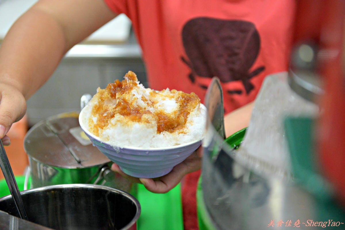 [台中沙鹿]蜜瑪冰果坊 – 不加人工色素和防腐劑,完全真材實料的鮮芒果牛奶雪花冰。