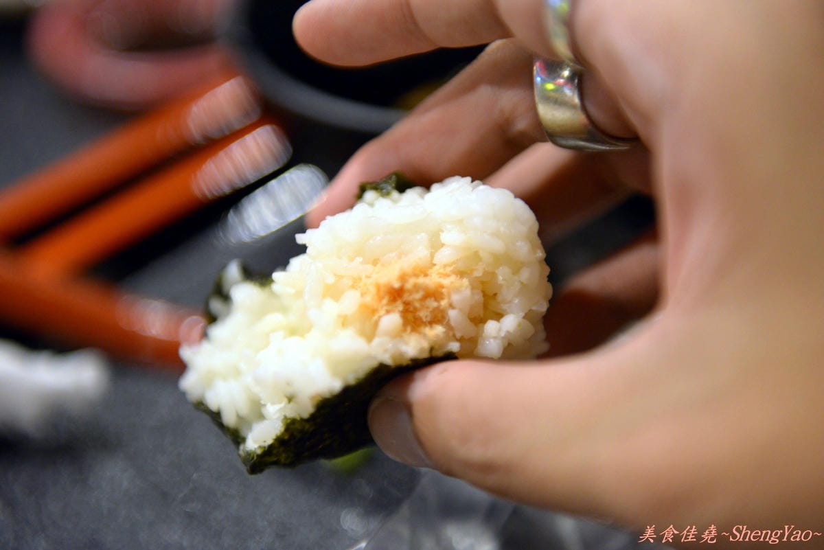 [台中西屯]丸龜製麵台中店 – 台中首間分店,丸龜製麵6號店正式開幕,我搶到黑雨傘啦