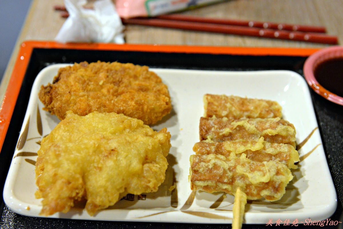 [台中西屯]丸龜製麵台中店 – 台中首間分店,丸龜製麵6號店正式開幕,我搶到黑雨傘啦