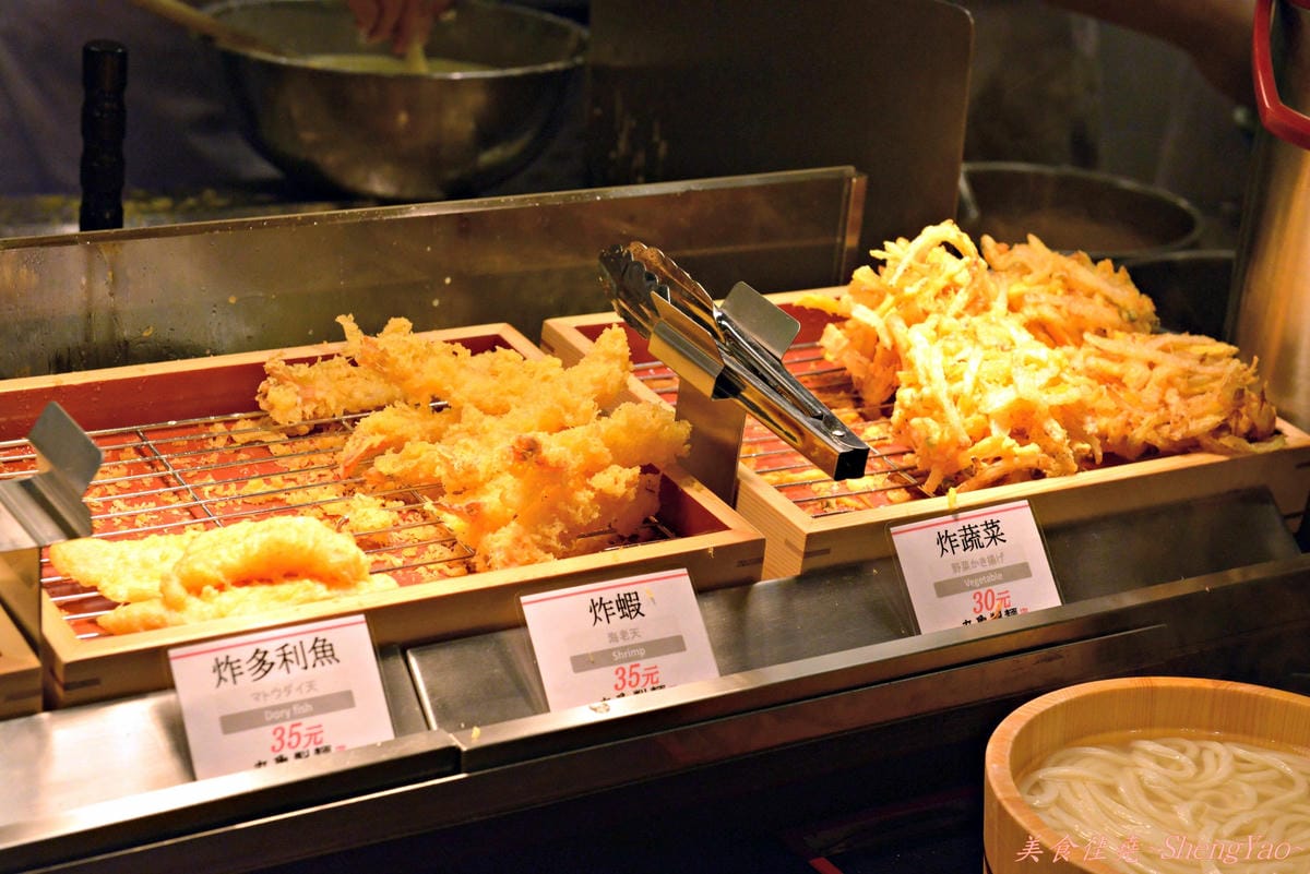 [台中西屯]丸龜製麵台中店 – 台中首間分店,丸龜製麵6號店正式開幕,我搶到黑雨傘啦