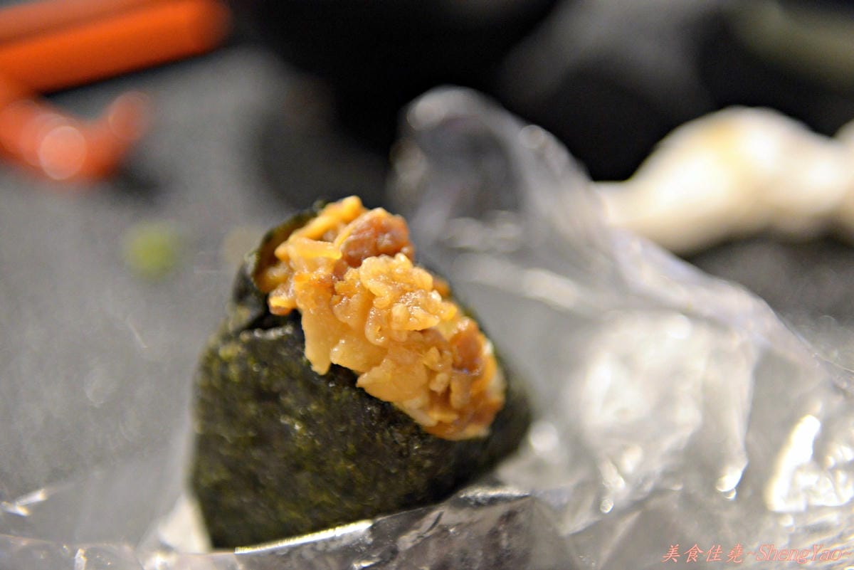 [台中西屯]丸龜製麵台中店 – 台中首間分店,丸龜製麵6號店正式開幕,我搶到黑雨傘啦