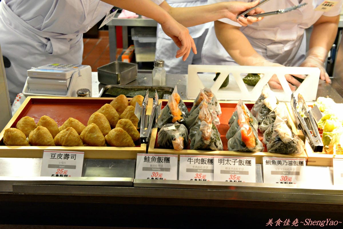 [台中西屯]丸龜製麵台中店 – 台中首間分店,丸龜製麵6號店正式開幕,我搶到黑雨傘啦