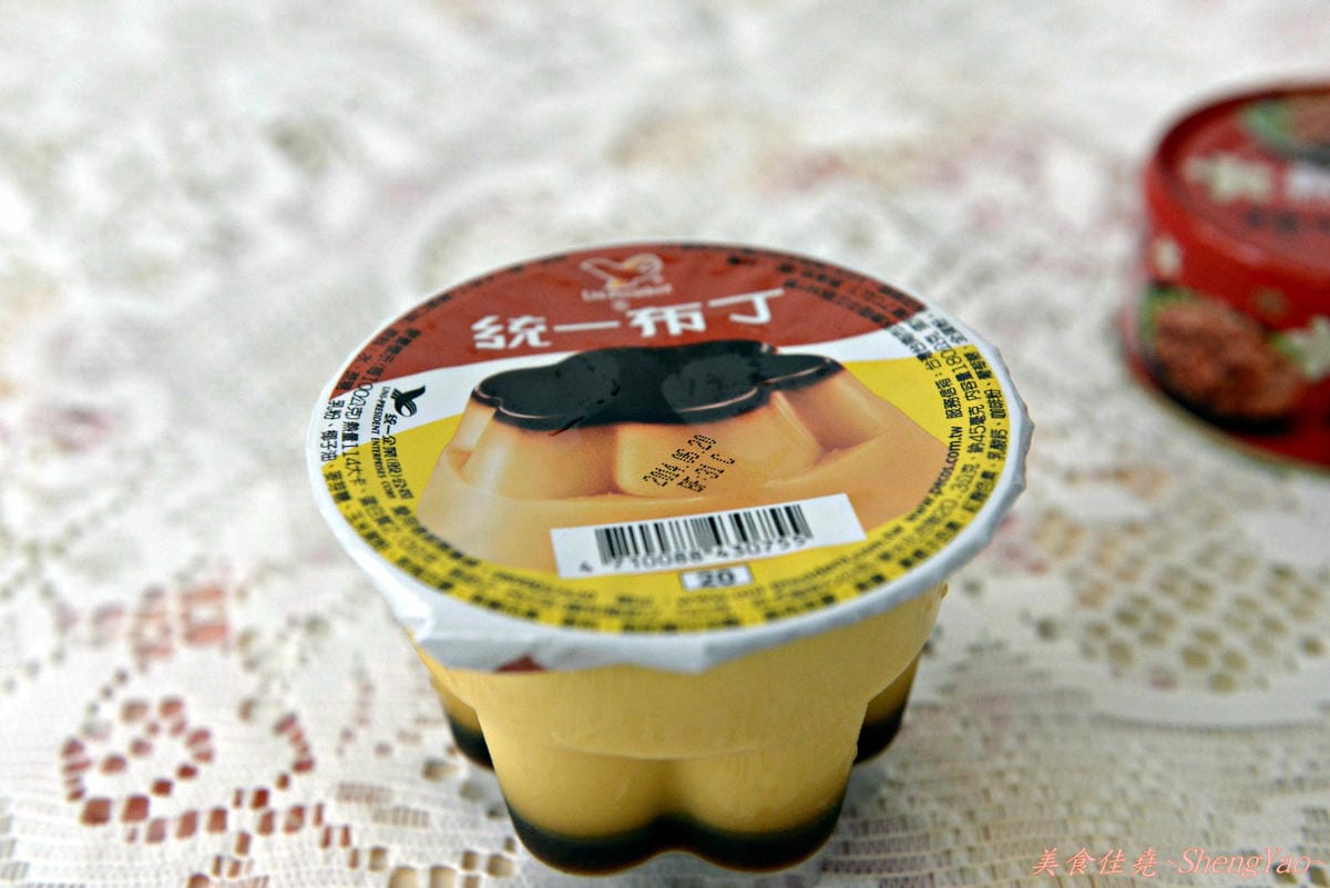 [創異料理]原來這樣也能吃(1) – 布丁泡麵加強版布丁鮪魚辣味肉醬雞汁排骨湯麵。