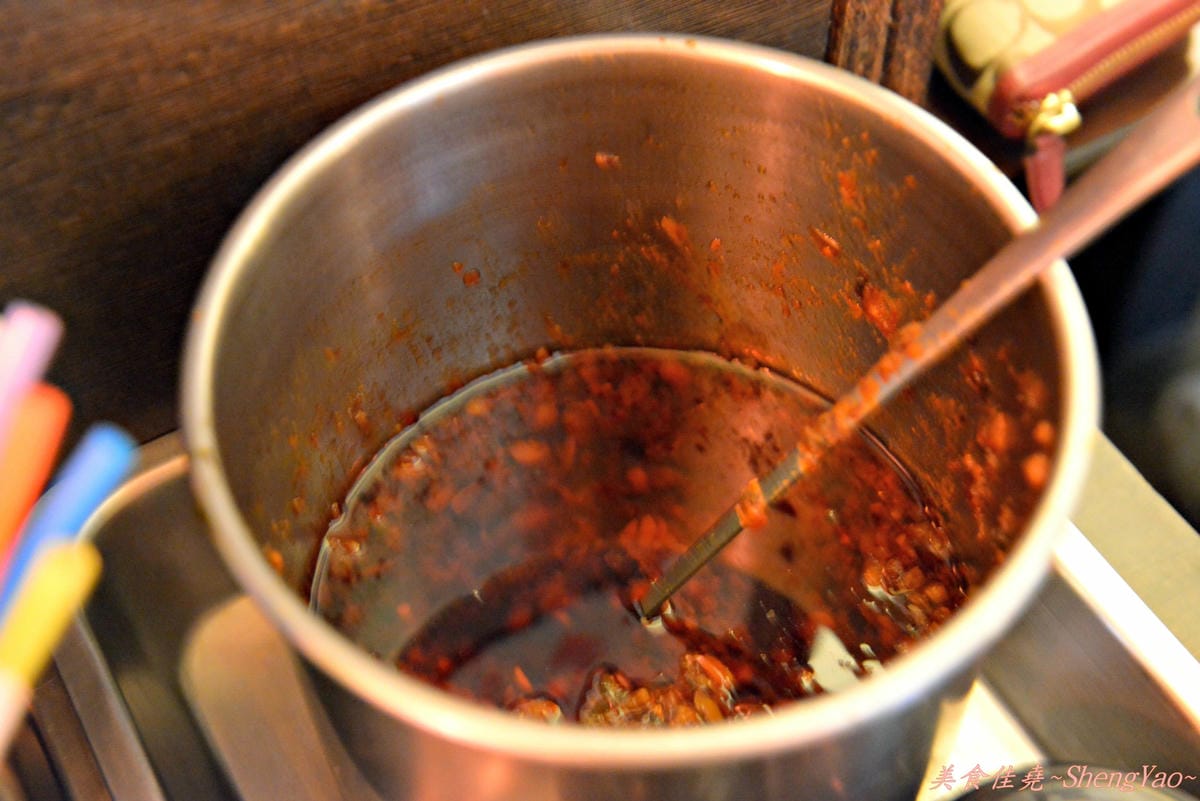 [台中龍井]味之初拉麵 – 東海商圈巷弄內的美味拉麵,台式拉麵好吃,內用三種飲料免費任你喝。